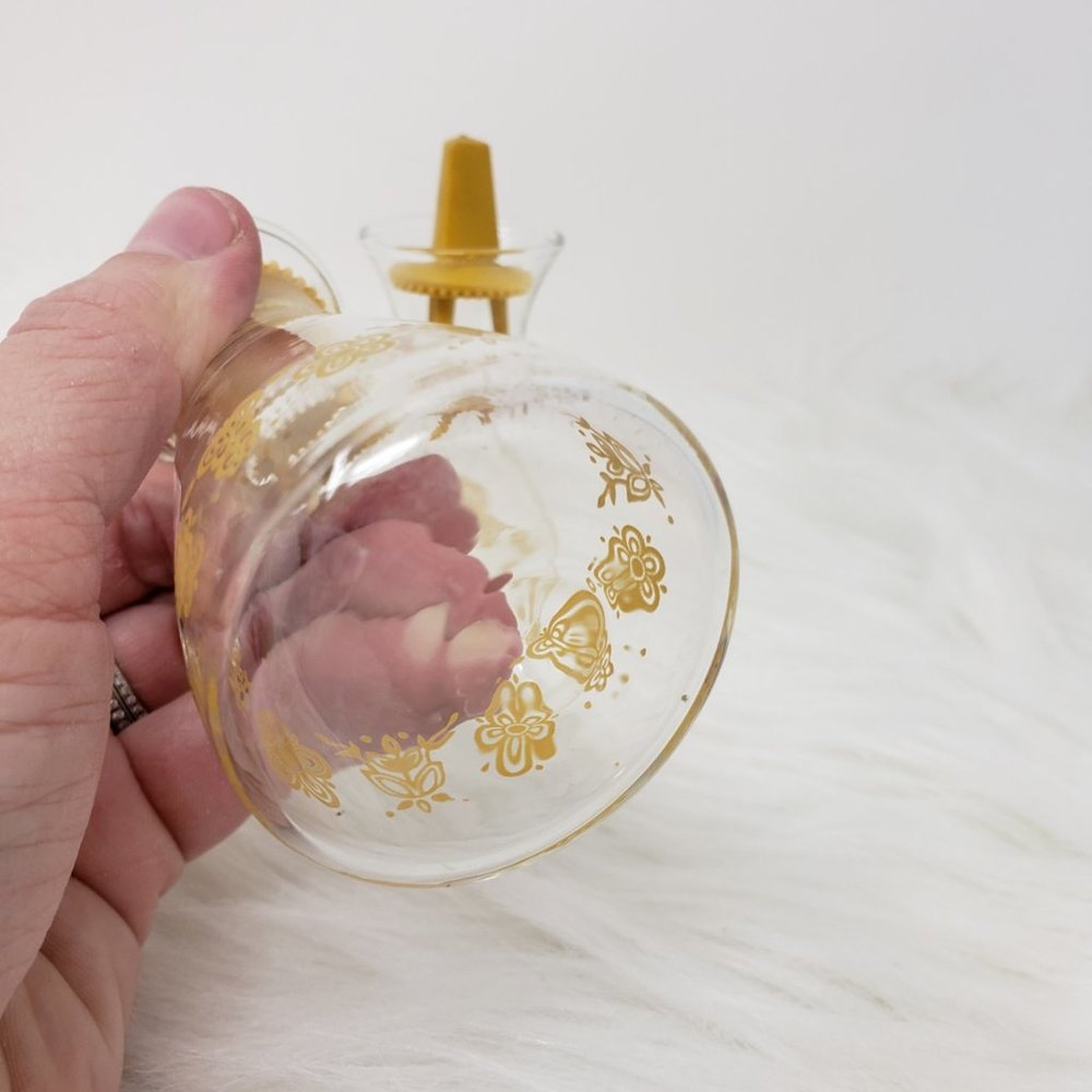 Vintage Pyrex Hourglass Salt And Pepper Shaker Set - Picture 6 of 8